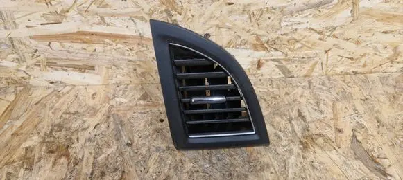 Honda CR-V Dashboard side air vent grill/cover trim 77615