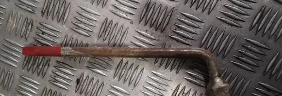 Volvo V70 Wheel nut wrench 