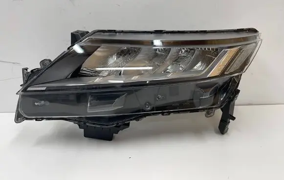 Mitsubishi ASX Headlight/headlamp 8301D481