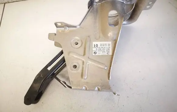 Skoda Octavia Mk2 (1Z) Brake pedal 1K1721057N