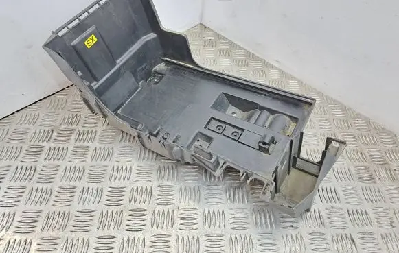 Opel Vectra C Battery tray 24413805