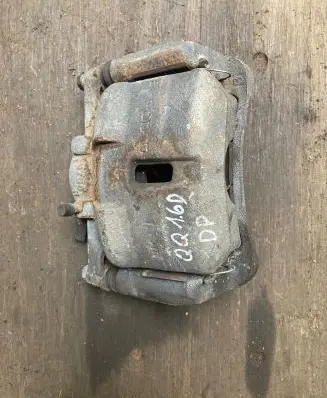 Nissan Qashqai Front brake caliper