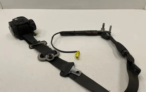 Chevrolet Captiva Front seatbelt
