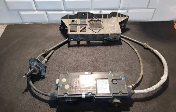 Renault Scenic II - Grand scenic II Rear brake EMF control unit/module 000752511842 093142040 8200702095