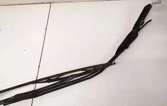 Iveco Daily 40.8 Front wiper blade arm 80005697a