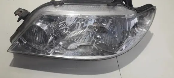 Mazda 323 F Headlight/headlamp