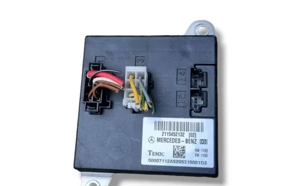 Mercedes-Benz E W211 Comfort/convenience module 2115452132