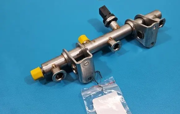 Porsche Panamera (970) Fuel main line pipe 94611011800 IMPRK1520223