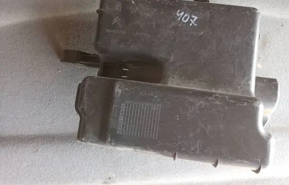 Peugeot 407 Fuse box cover 9651659780