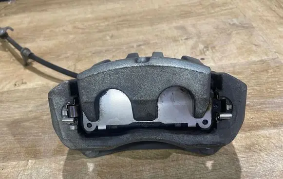 Lexus NX Front brake caliper 
