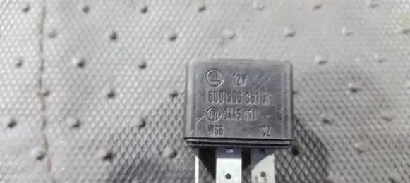 Volkswagen Caddy Other relay 6UO906061A