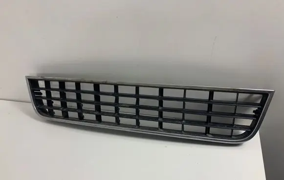 Audi A6 S6 C5 4B Front bumper lower grill 4B0307683L