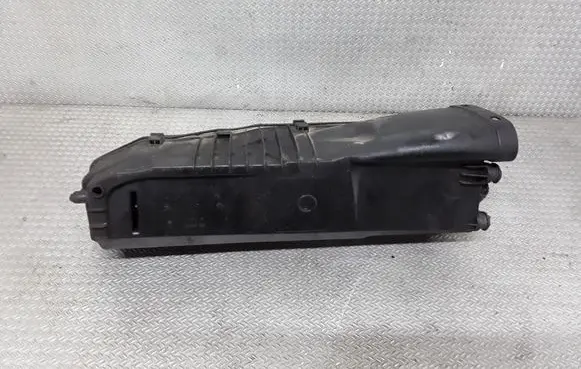Mercedes-Benz E W211 Air filter box A6460900601