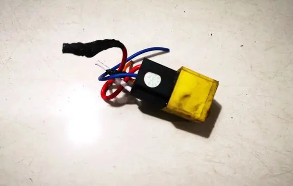 Land Rover Freelander Other relay amr2548 v23136-b4-x7