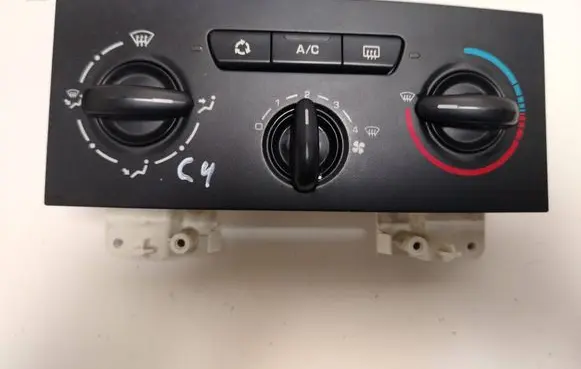 Citroen C4 I Climate control unit H5756 H5756J95D2 0470
