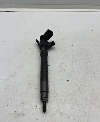 Volkswagen Golf VII Fuel injector 28565336 2586FM16R35 001807818H