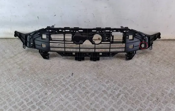 Audi e-tron Front bumper upper radiator grill 4KE807233
