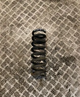 Mercedes-Benz E W212 Rear coil spring 2123240404 A2123240404
