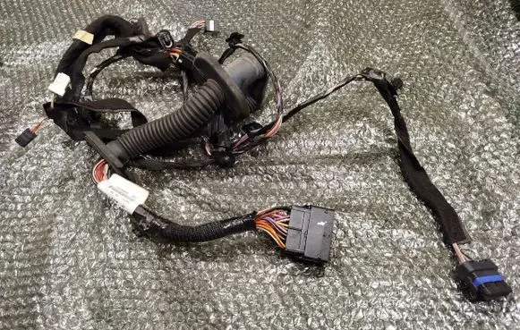 Renault Master III Front door wiring loom 241250833R