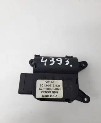 Volkswagen Golf V Air flap motor/actuator 3C1907511A CZ1168802860