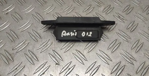 Tailgate opening switch