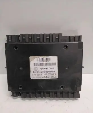 Volkswagen Touareg I Central body control module 7L6937049L 05066524 H49S2703