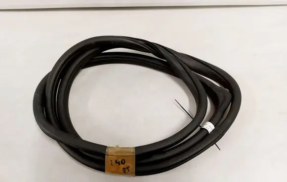 Hyundai i40 Rubber seal rear door 