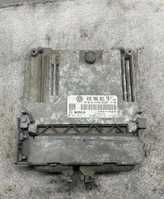 Skoda Octavia Mk2 (1Z) Engine control unit/module 03G906021TB