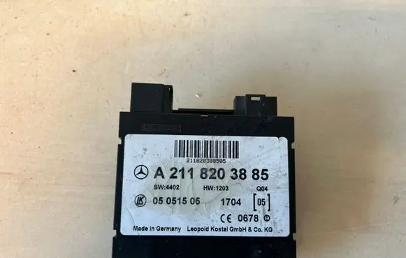 Mercedes-Benz E W211 Keyless (KESSY) go control unit/module A2118203885