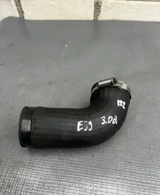 BMW 5 E39 Intercooler hose/pipe 2247967 11612247967