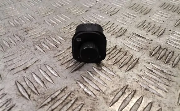 Volkswagen PASSAT B7 Wing mirror switch 1k0959565l