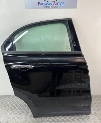 Fiat 500X Rear door