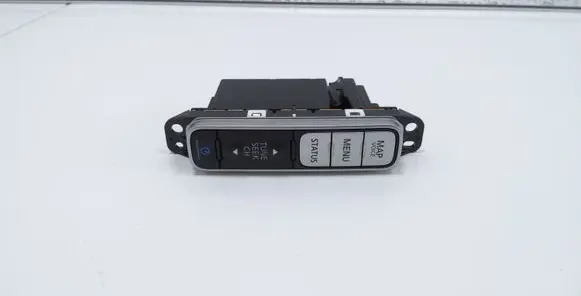 Head unit multimedia control