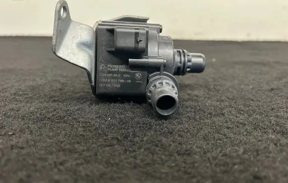 BMW X5 F15 Electric auxiliary coolant/water pump 8511748 704125200 15T1550725