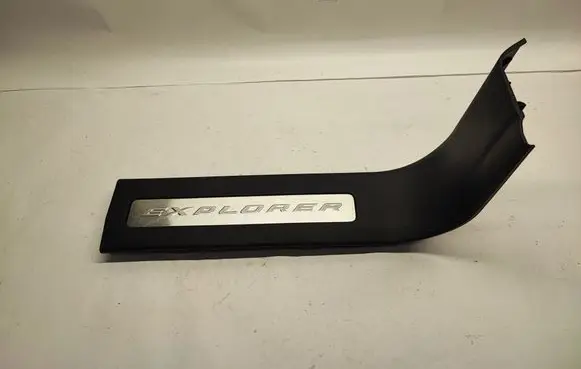 Ford Explorer VI Front sill trim cover DB537813200AE3ZHE