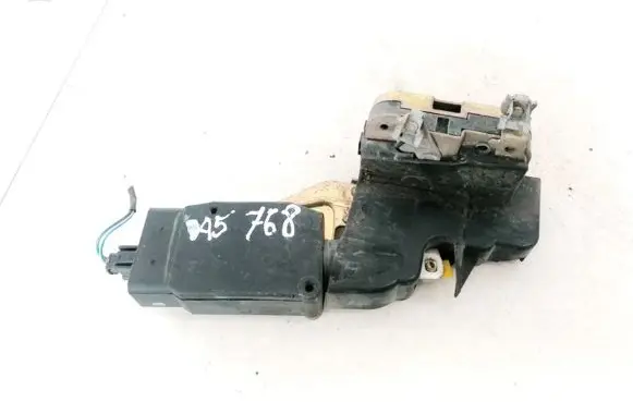 Mitsubishi Carisma Front door lock