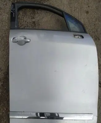 Citroen C5 Front door pilkos