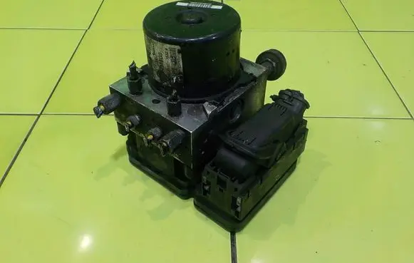 Honda Insight ABS Pump 57110TM8G010M1