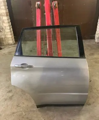 Subaru B9 Tribeca Rear door