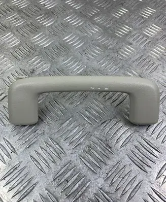 Mitsubishi Outlander Rear interior roof grab handle
