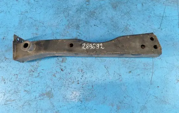Nissan Qashqai Front bumper cross member 544104EA0B