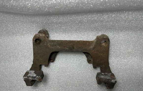 Audi A6 S6 C6 4F Brake caliper pad carrier rear 