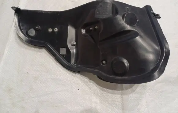 Porsche Cayenne (92A) Heat shield in engine bay 7P5819511G PA66GF30 7P5819511F