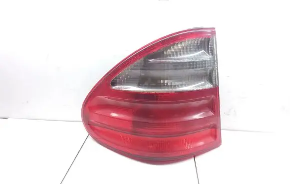 Mercedes-Benz E W210 Rear/tail lights A2108205364 324001