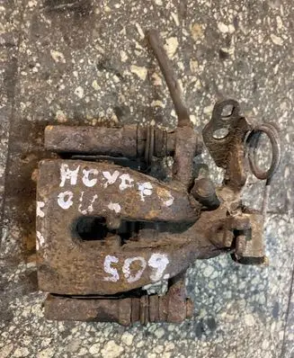 Ford Mondeo MK IV Rear brake caliper
