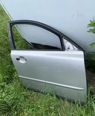 Volvo V50 Front door