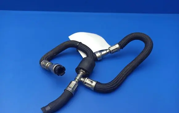 BMW 7 E65 E66 Fuel line/pipe/hose BMWE65E66