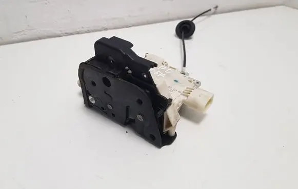 Audi A4 S4 B7 8E 8H Front door lock 8E1837016AA