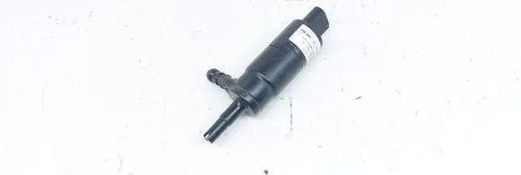 Volkswagen Touran I Headlight washer pump 3B7955681