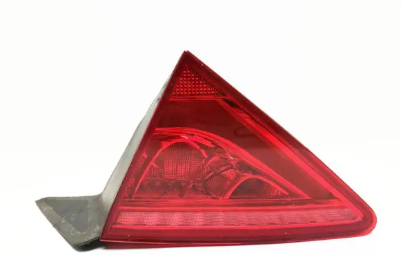 Tailgate rear/tail lights